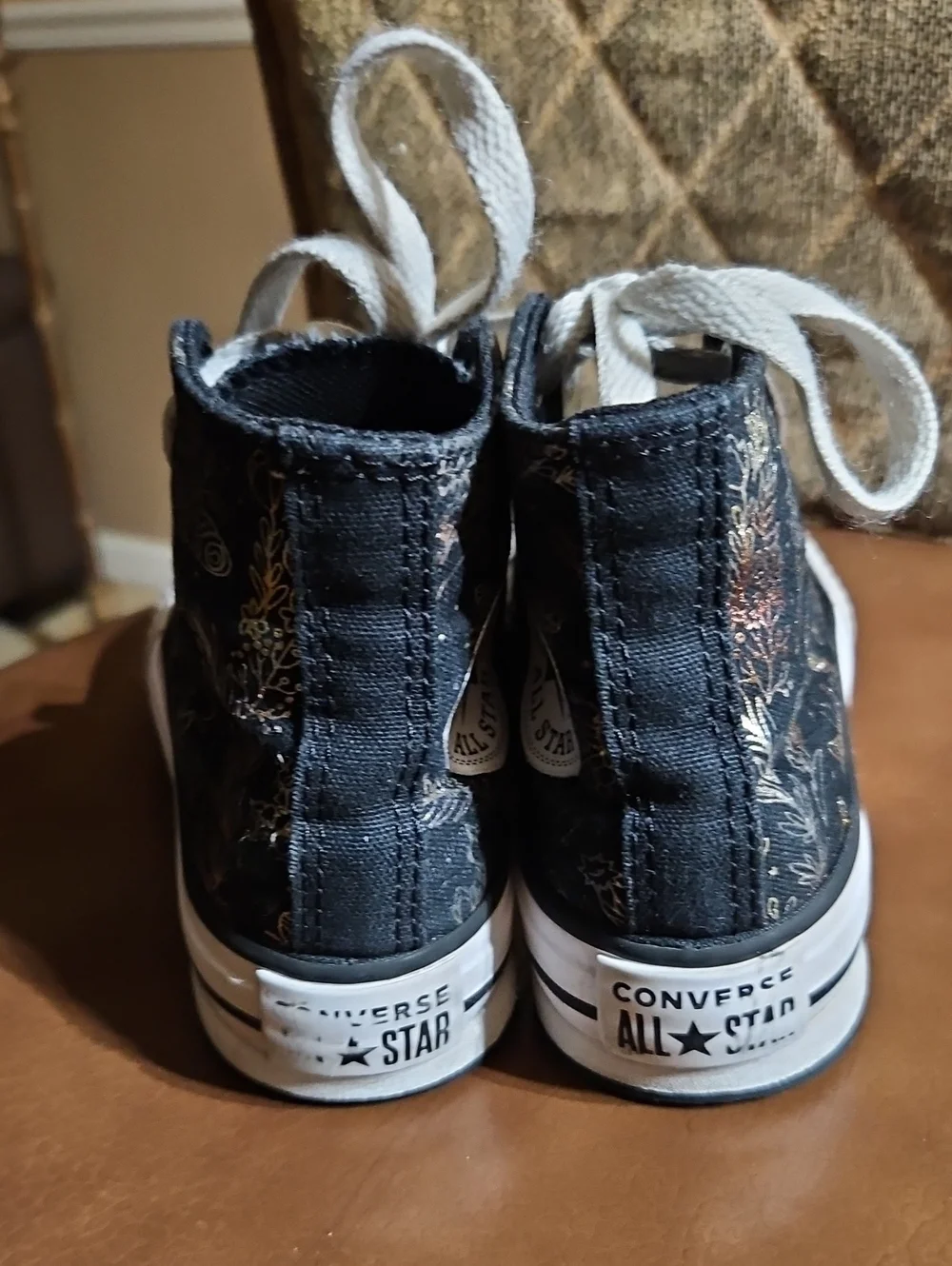 Converse here pair